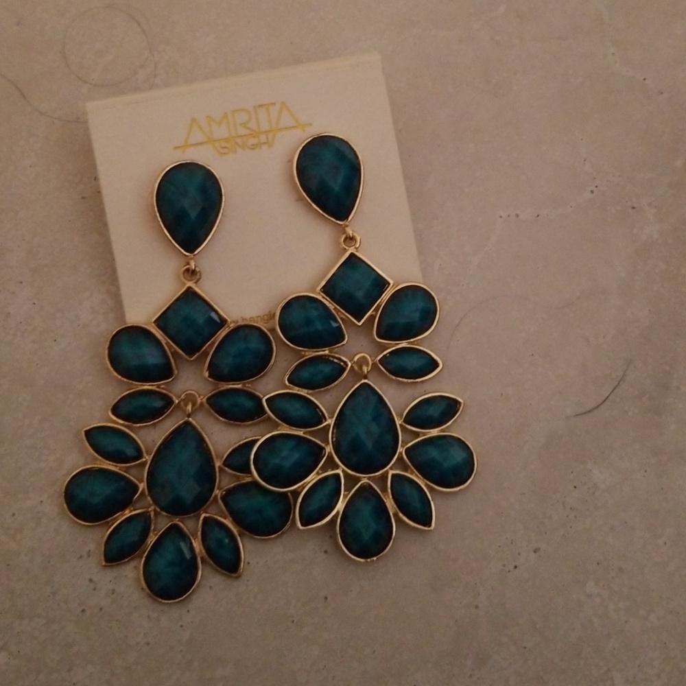 Never worn earrings